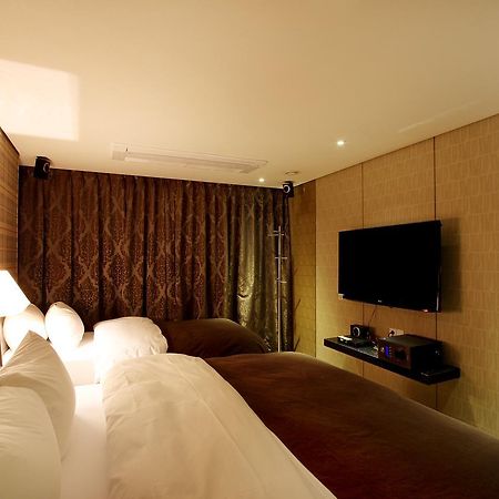 Uijeongbu Latree Hotel Екстериор снимка