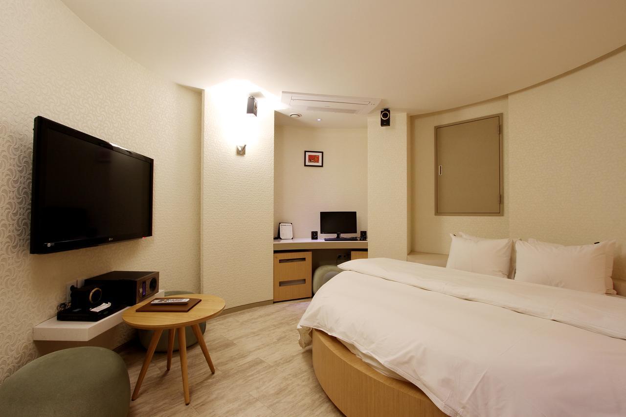 Uijeongbu Latree Hotel Екстериор снимка