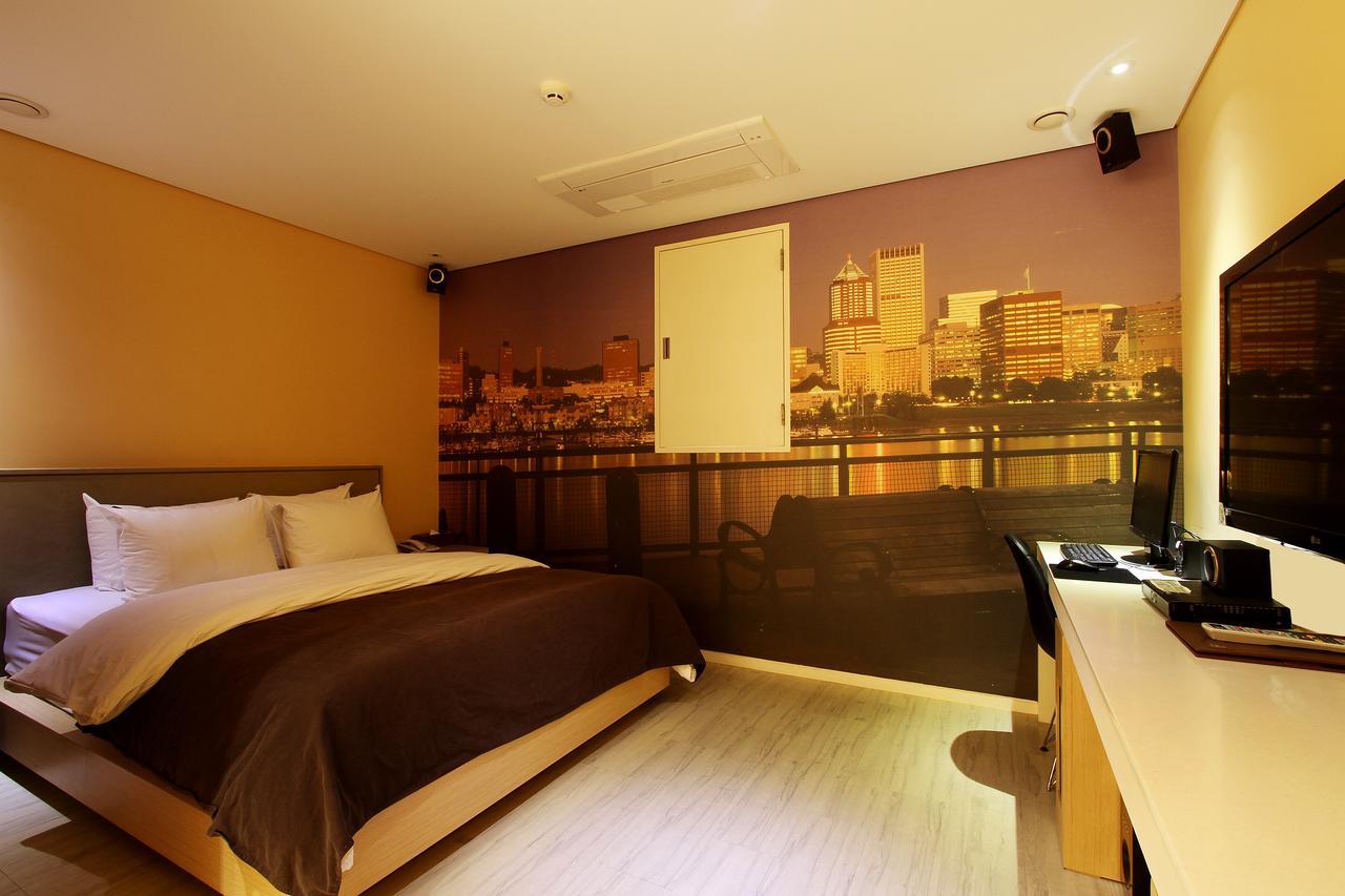 Uijeongbu Latree Hotel Екстериор снимка
