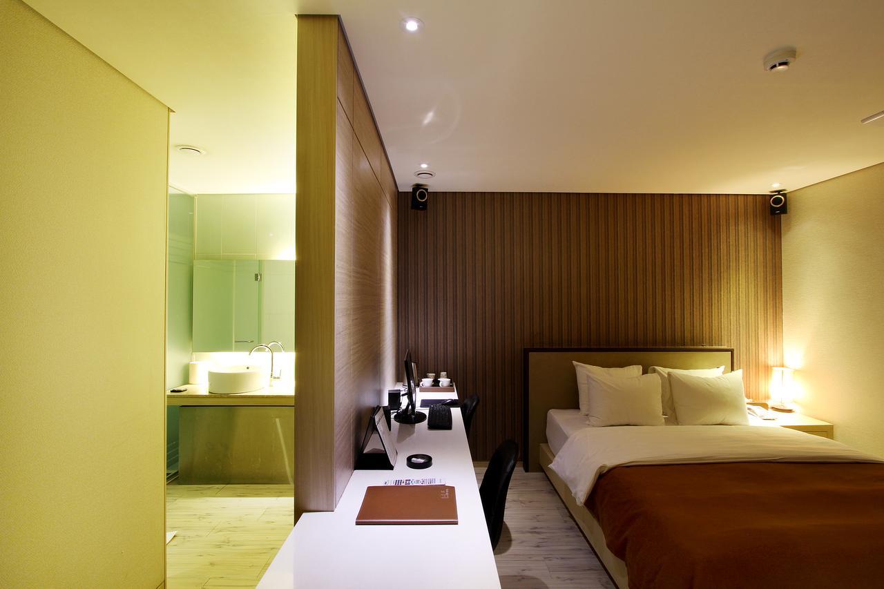 Uijeongbu Latree Hotel Екстериор снимка