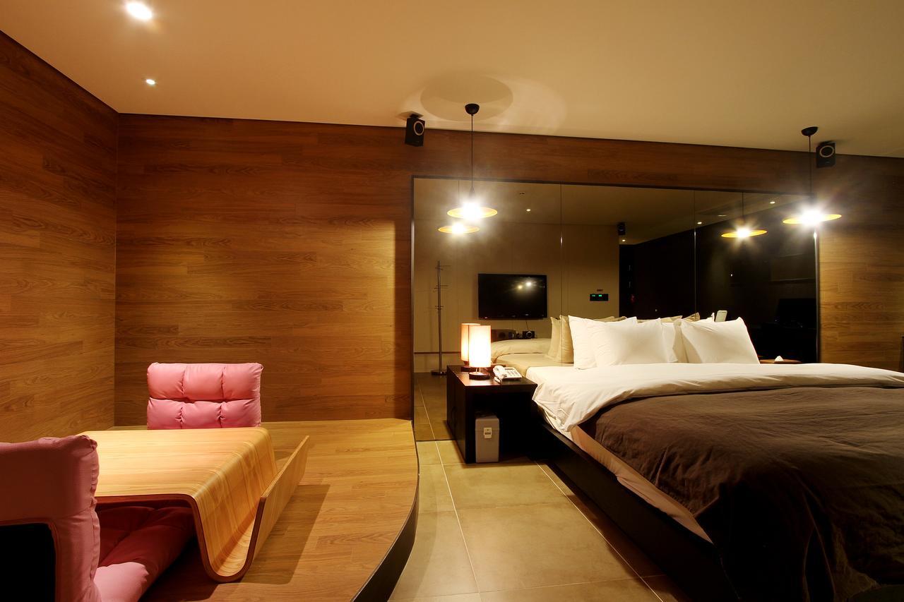 Uijeongbu Latree Hotel Екстериор снимка