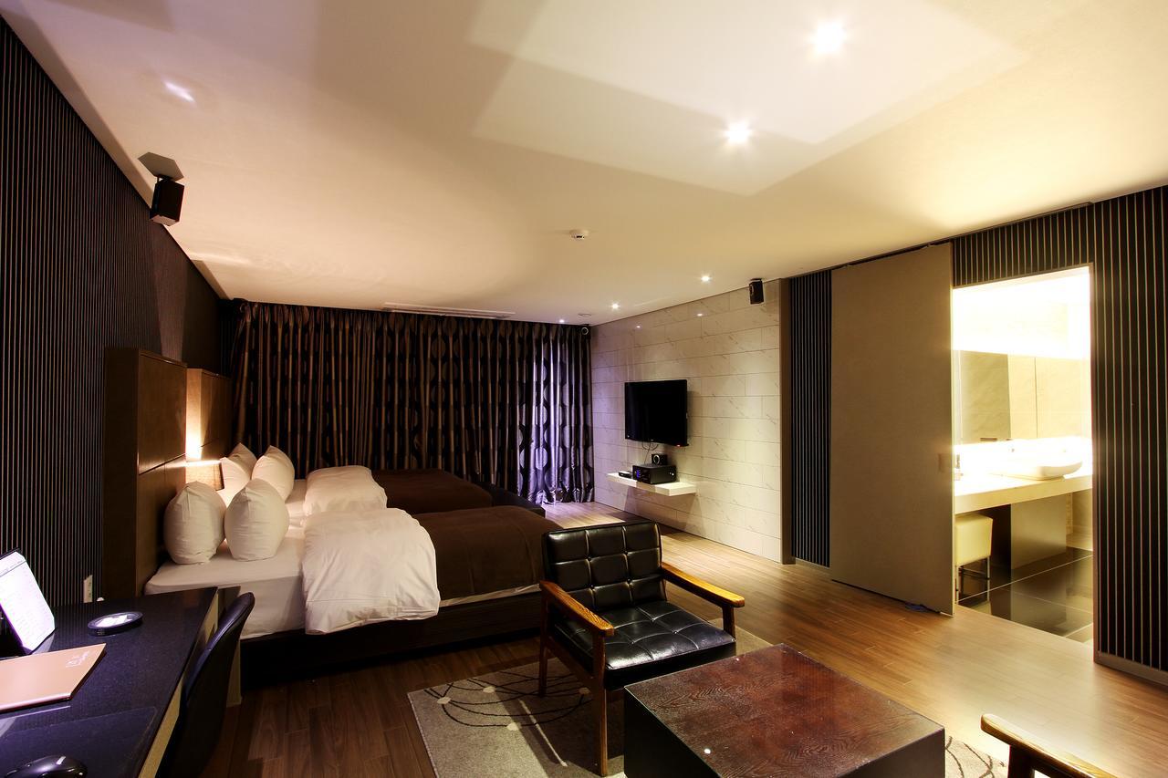 Uijeongbu Latree Hotel Екстериор снимка
