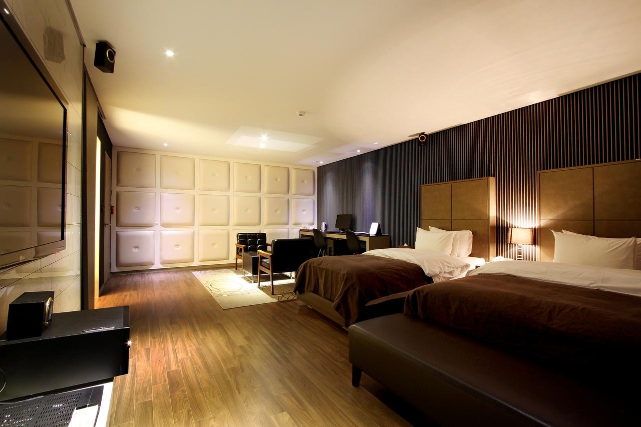 Uijeongbu Latree Hotel Екстериор снимка
