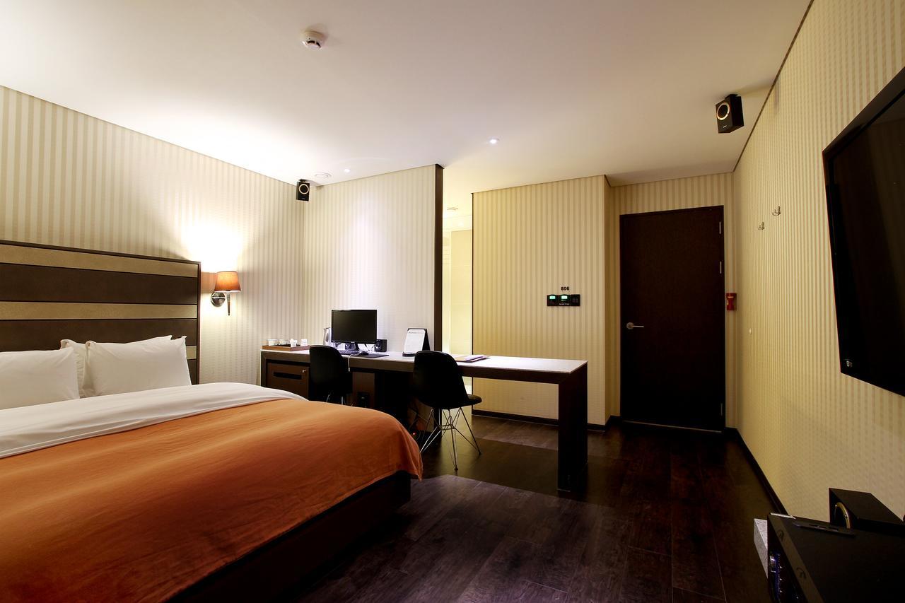 Uijeongbu Latree Hotel Екстериор снимка