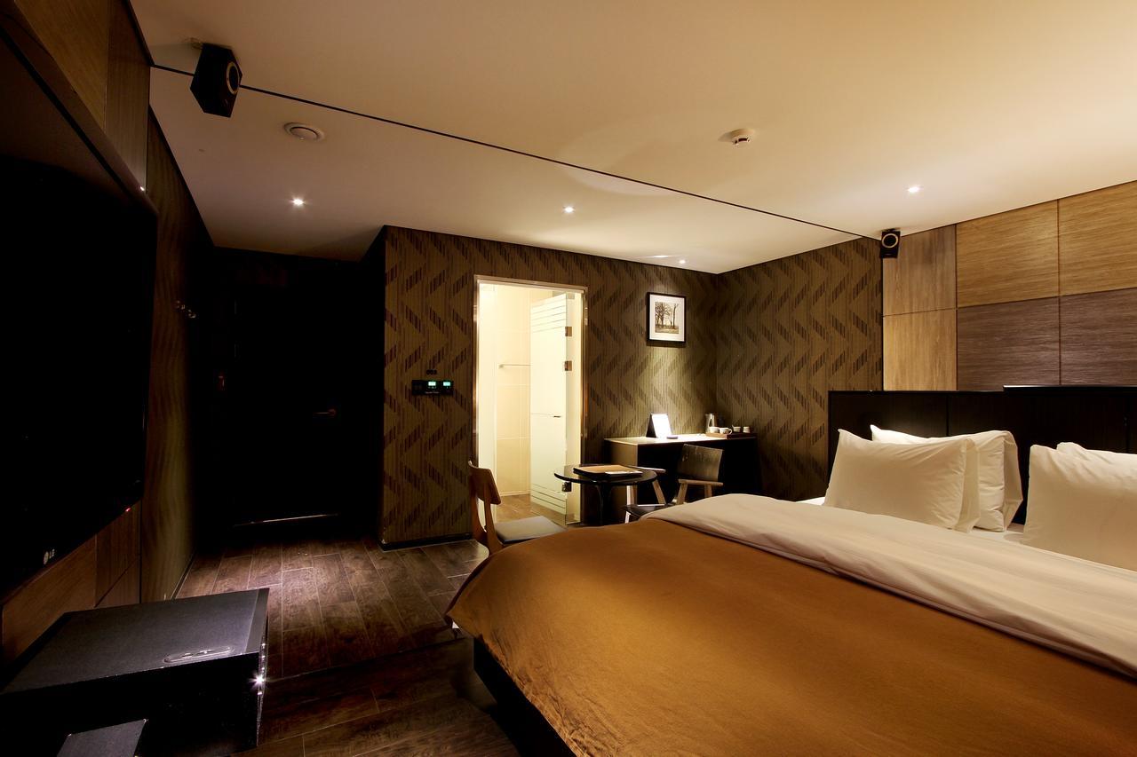 Uijeongbu Latree Hotel Екстериор снимка