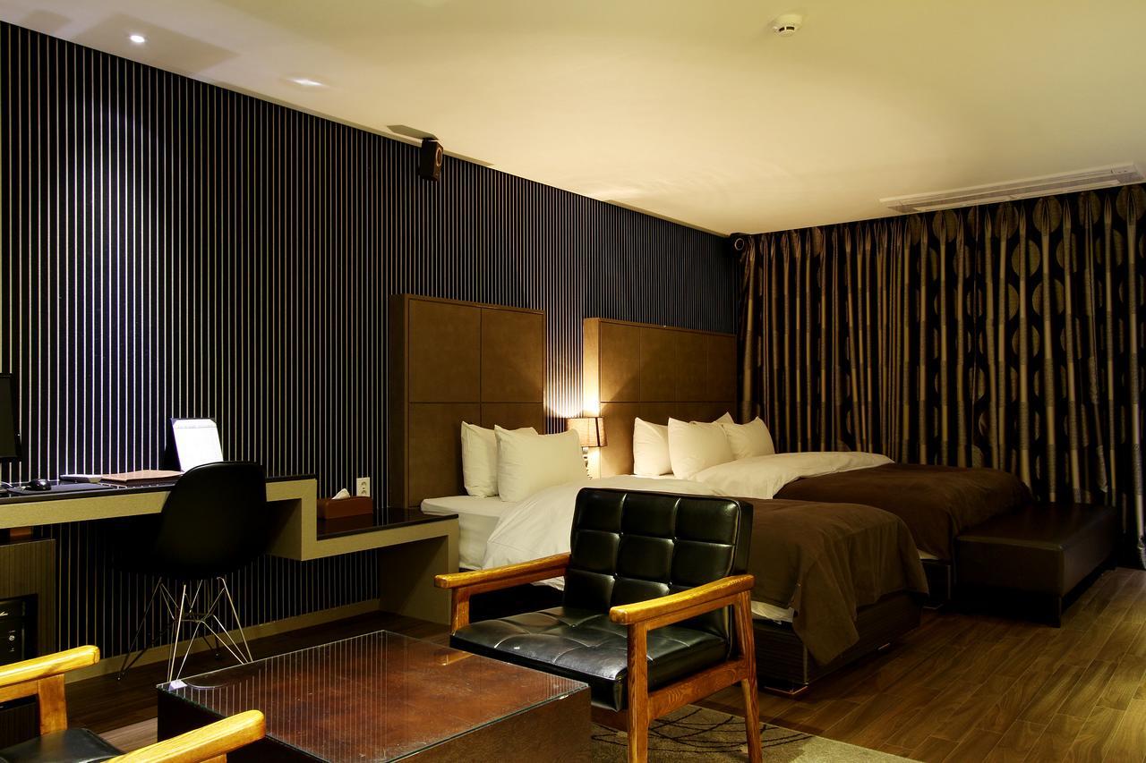 Uijeongbu Latree Hotel Екстериор снимка
