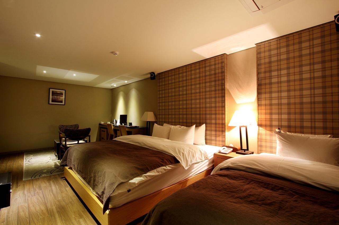 Uijeongbu Latree Hotel Екстериор снимка