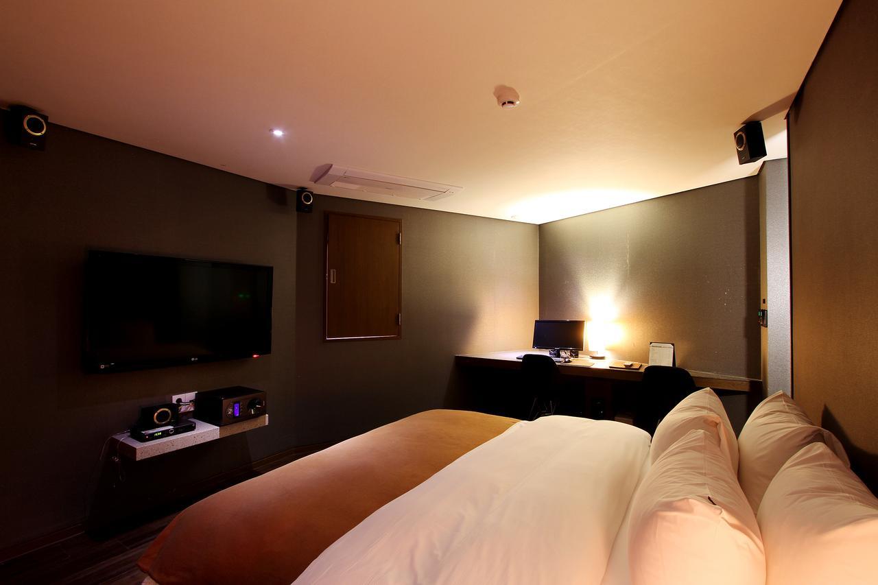 Uijeongbu Latree Hotel Екстериор снимка