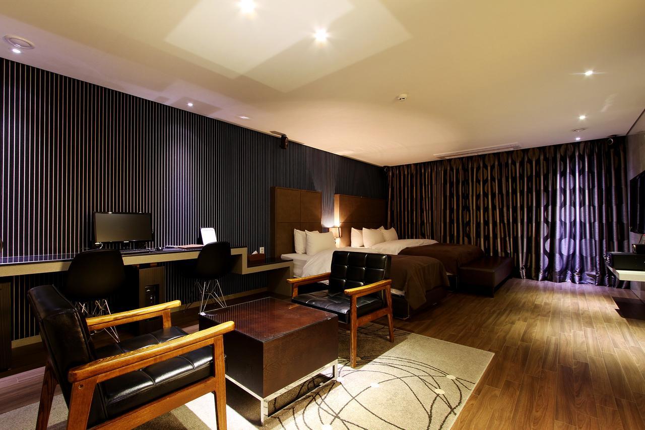 Uijeongbu Latree Hotel Екстериор снимка
