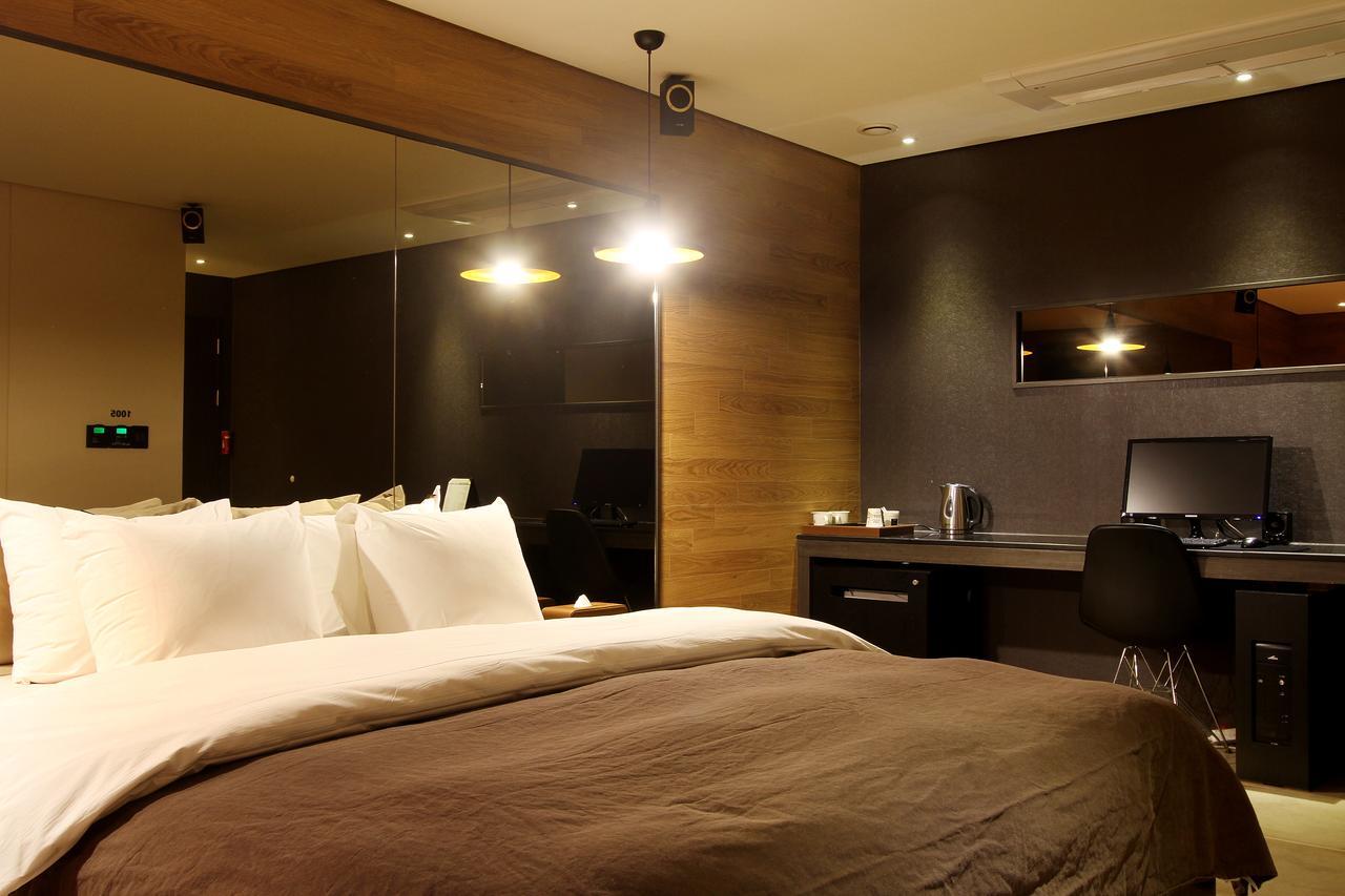 Uijeongbu Latree Hotel Екстериор снимка