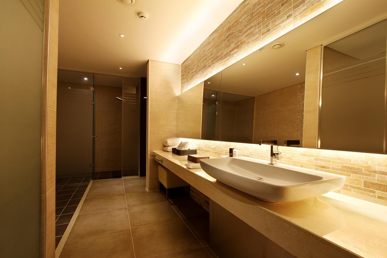 Uijeongbu Latree Hotel Екстериор снимка