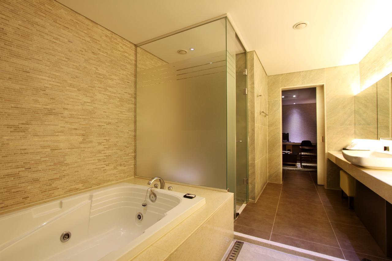Uijeongbu Latree Hotel Екстериор снимка