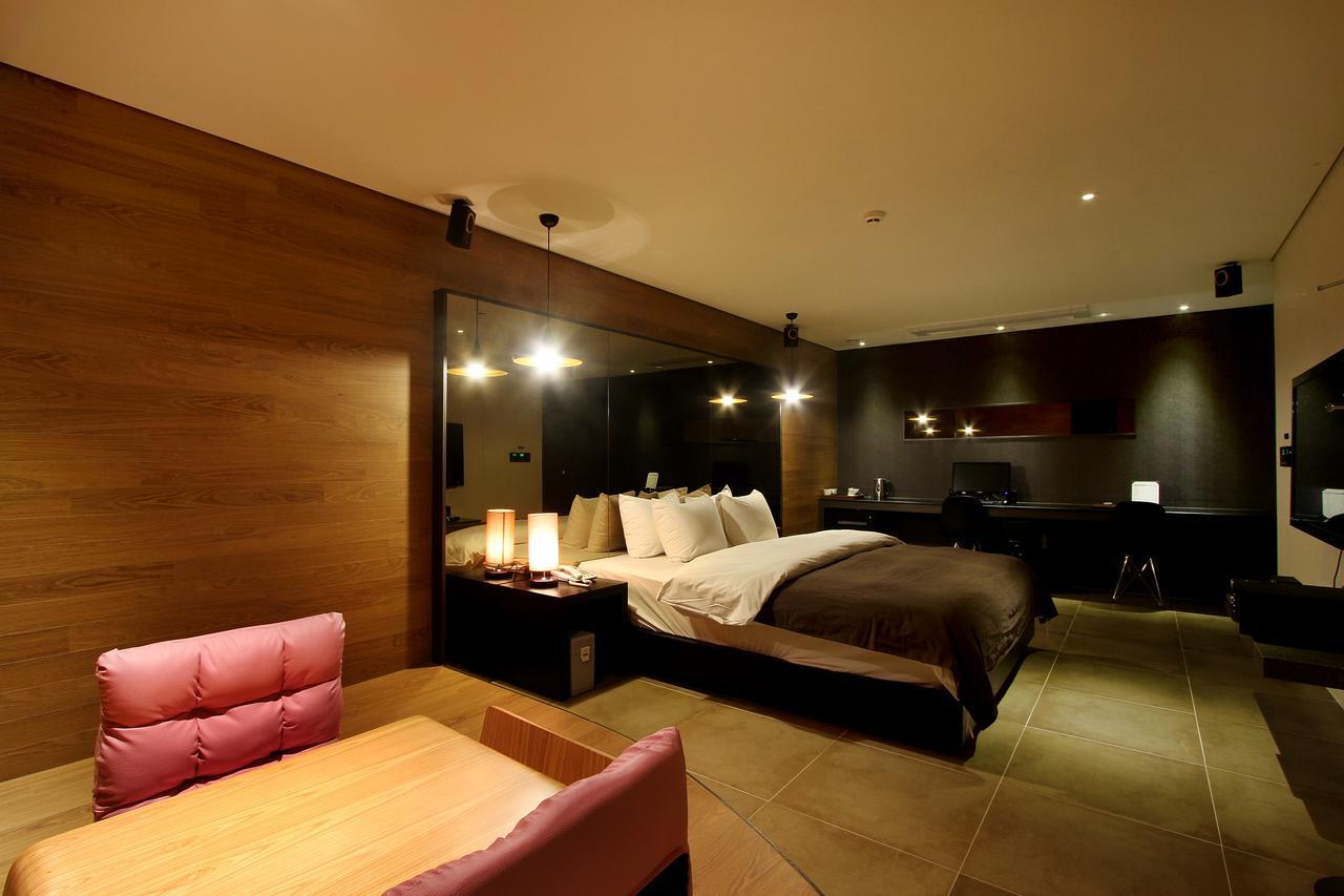 Uijeongbu Latree Hotel Екстериор снимка
