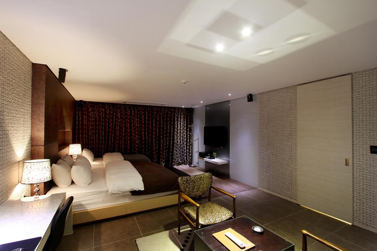Uijeongbu Latree Hotel Екстериор снимка