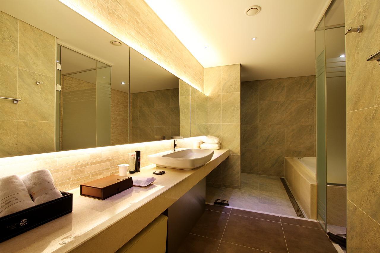Uijeongbu Latree Hotel Екстериор снимка