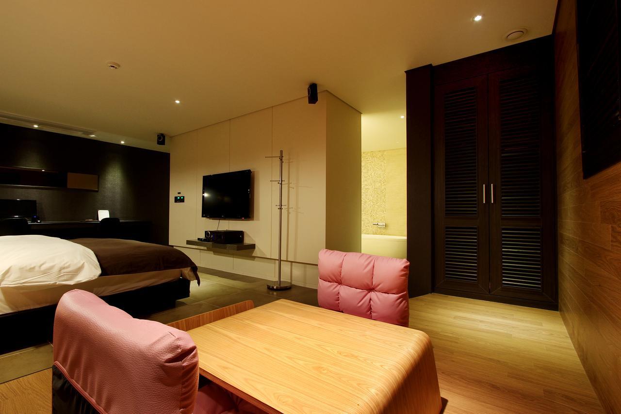 Uijeongbu Latree Hotel Екстериор снимка