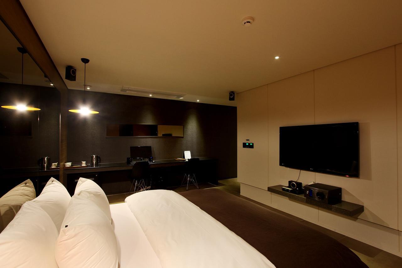 Uijeongbu Latree Hotel Екстериор снимка