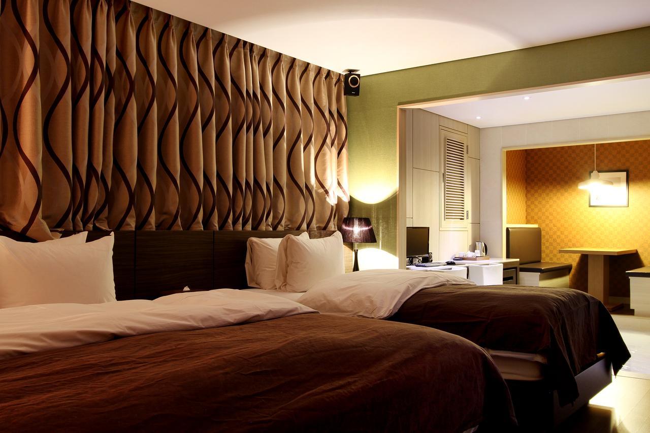 Uijeongbu Latree Hotel Екстериор снимка