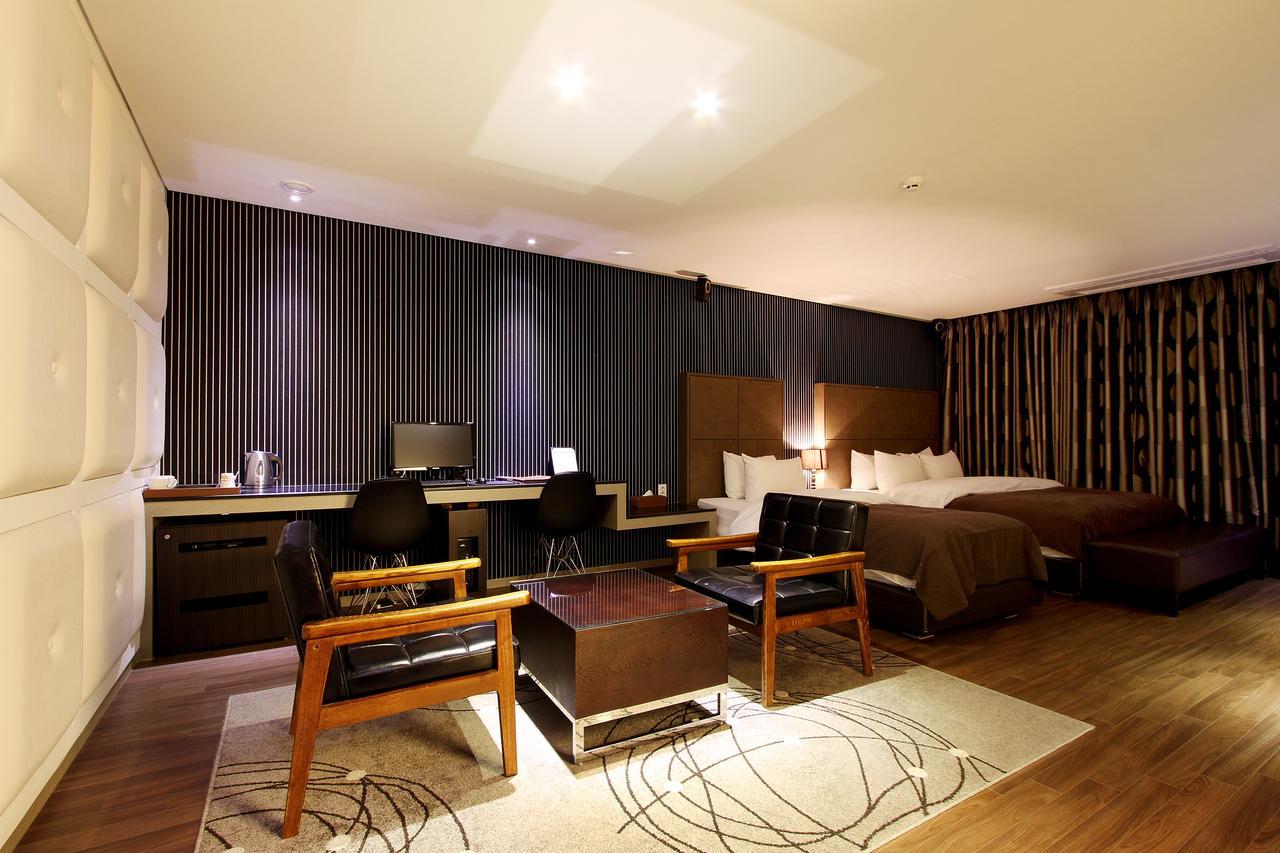 Uijeongbu Latree Hotel Екстериор снимка
